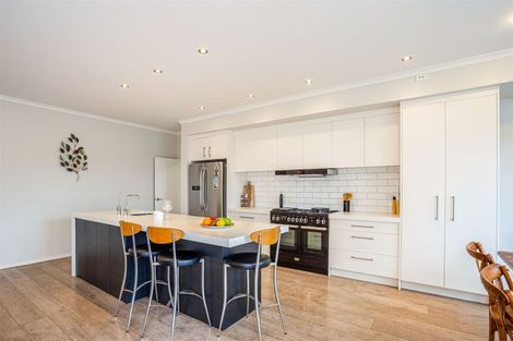 Photo of property in 6 Vincent Lane, Hobsonville, Auckland, 0616