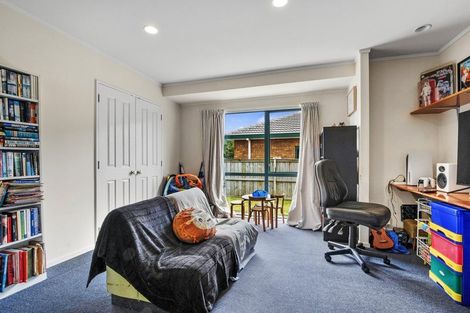 Photo of property in 56 Hetherington Road, Ranui, Auckland, 0612