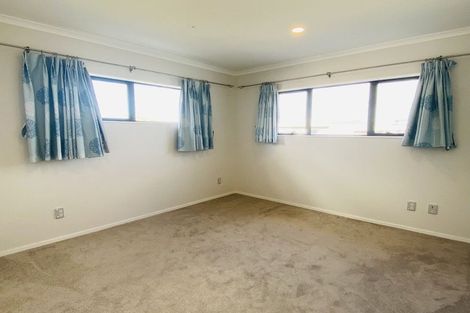 Photo of property in 55 Bordeaux Parade, Te Atatu South, Auckland, 0610
