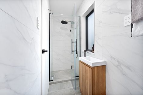 Photo of property in 62c Triangle Road, Massey, Auckland, 0614