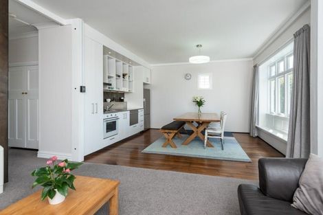 Photo of property in 1 Overtoun Terrace, Hataitai, Wellington, 6021