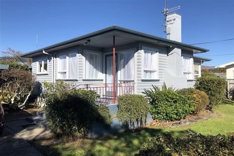 Photo of property in 8 Durham Street, Stoke, Nelson, 7011