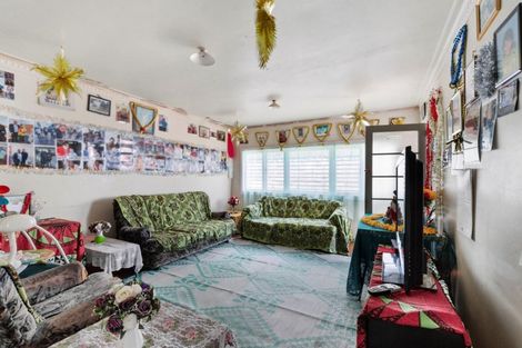 Photo of property in 79 Robert Skelton Place, Clendon Park, Auckland, 2103