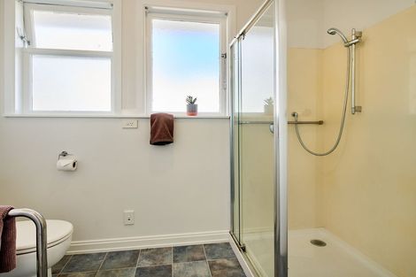 Photo of property in 198 Sievers Grove, Cannons Creek, Porirua, 5024