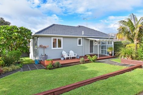 Photo of property in 61 Wellington Street, Howick, Auckland, 2014