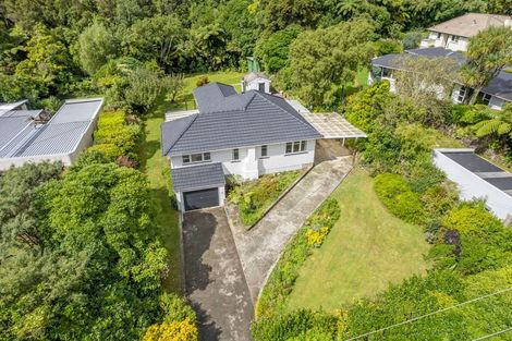 Photo of property in 489 Stokes Valley Road, Stokes Valley, Lower Hutt, 5019