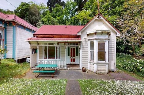 Photo of property in 32 Devon Street, Aro Valley, Wellington, 6021