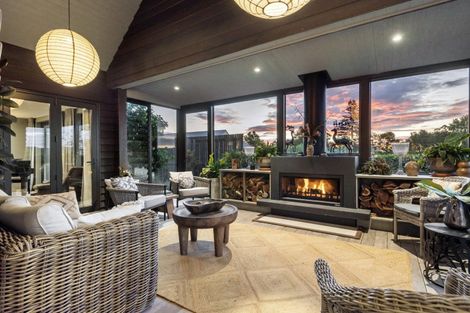 Photo of property in 162 Monument Road, Clevedon, Papakura, 2582