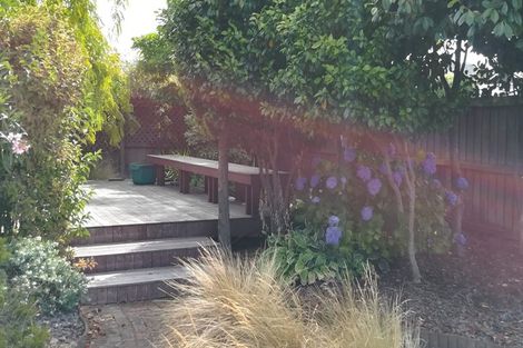 Photo of property in 1/10 Gamblins Road, Saint Martins, Christchurch, 8022