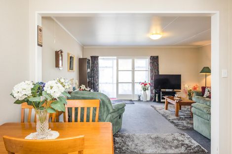 Photo of property in 46 Abraham Crescent, Milson, Palmerston North, 4414