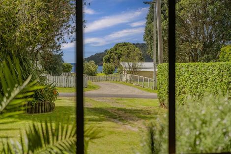 Photo of property in 12 Harsant Avenue, Hahei, Whitianga, 3591