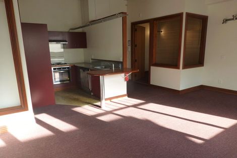 Photo of property in Pirie Street Townhouses, 28/35 Pirie Street, Mount Victoria, Wellington, 6011