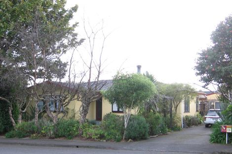 Photo of property in 20 Dorset Crescent, Hokowhitu, Palmerston North, 4410