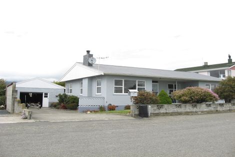 Photo of property in 75 Martin Street, Monaco, Nelson, 7011