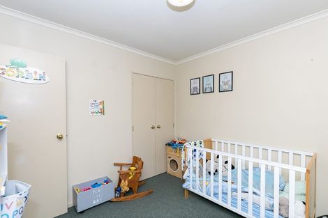 Photo of property in 18 Gardenia Close, Melville, Hamilton, 3206