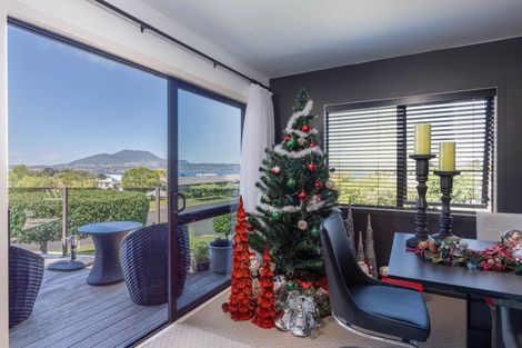 Photo of property in 2 Cherry Lane, Acacia Bay, Taupo, 3330