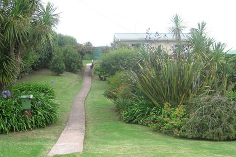 Photo of property in 6 Tetley Road, Surfdale, Waiheke Island, 1081