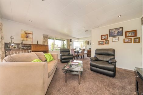 Photo of property in 18 Tulsa Grove, Totara Park, Upper Hutt, 5018