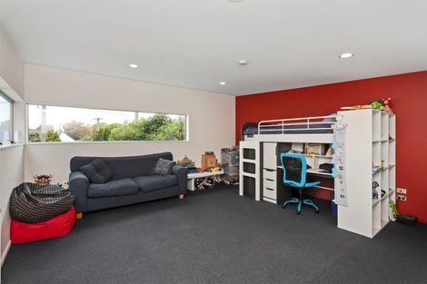 Photo of property in 8 Elmwood Road, Strowan, Christchurch, 8052