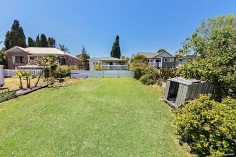 Photo of property in 161 Blockhouse Bay Road, Avondale, Auckland, 0600