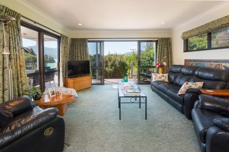 Photo of property in 32 Moetapu Bay Road, Moetapu Bay, Linkwater, 7282