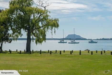 Photo of property in 39 Harbour View Road, Omokoroa, 3114