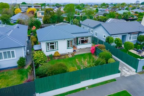 Photo of property in 162 Weston Road, St Albans, Christchurch, 8052