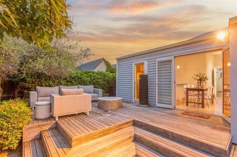 Photo of property in 216 Springfield Road, St Albans, Christchurch, 8014