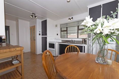 Photo of property in 86 Flanshaw Road, Te Atatu South, Auckland, 0610