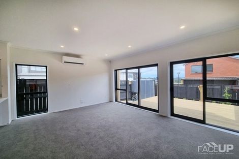 Photo of property in 2 Oma Hoiho Place, Westgate, Auckland, 0614