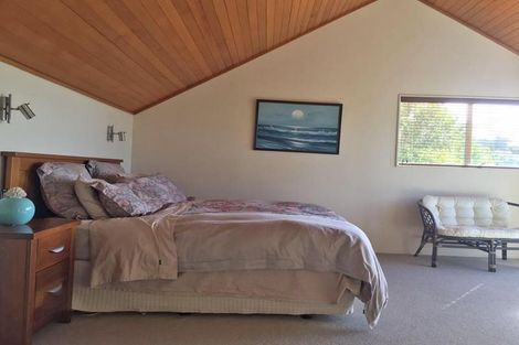 Photo of property in 166 Mellons Road, Mellons Bay, Auckland, 2014