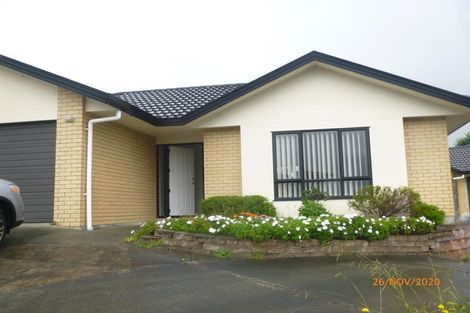 Photo of property in 4 Parkcrest Drive, Henderson, Auckland, 0612