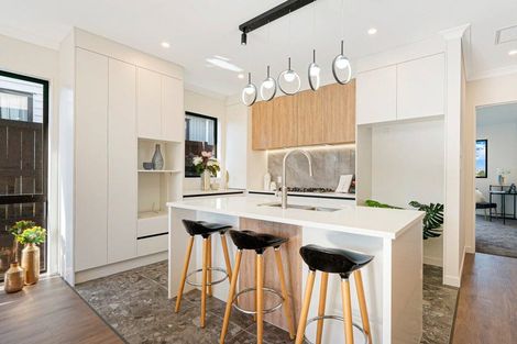 Photo of property in 6 Pineview Drive, Rosehill, Papakura, 2113