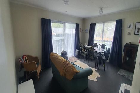 Photo of property in 58a Gemstone Drive, Birchville, Upper Hutt, 5018