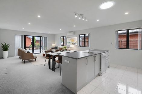 Photo of property in 520 Mairehau Road, Parklands, Christchurch, 8083