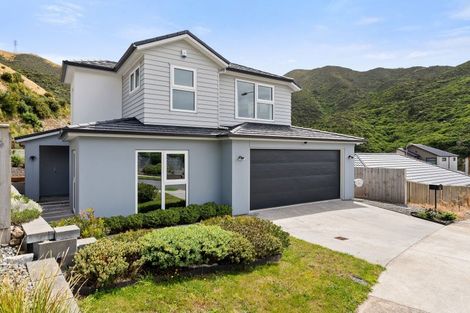 Photo of property in 8 Porokaiwhiri Street, Crofton Downs, Wellington, 6035