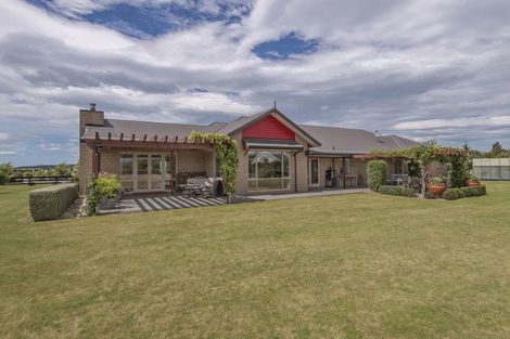 Photo of property in 1 Whitcombe Place, Darfield, 7571