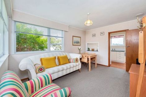 Photo of property in 1/8 Westward Ho, Glen Eden, Auckland, 0602