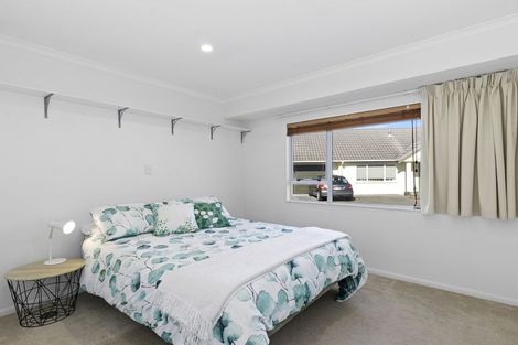 Photo of property in 18 Millwood Place, Silverstream, Upper Hutt, 5019