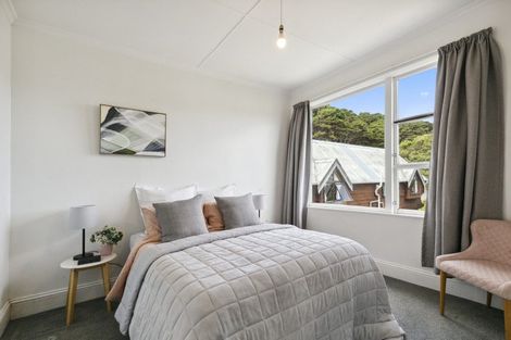 Photo of property in 96 Pirie Street, Mount Victoria, Wellington, 6011