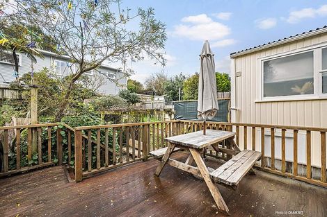 Photo of property in 24 Duppa Street, Berhampore, Wellington, 6023