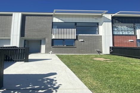 Photo of property in 25a O'meara Street, Swanson, Auckland, 0614