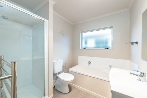 Photo of property in 6c Pokaka Street, Birchville, Upper Hutt, 5018