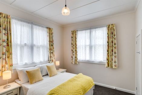 Photo of property in 1a Goldsmith Terrace, Hospital Hill, Napier, 4110