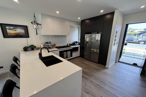 Photo of property in 17 Endurance Rise, Orewa, 0931