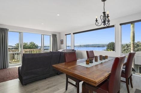 Photo of property in 115b Harbour View Road, Omokoroa, 3114