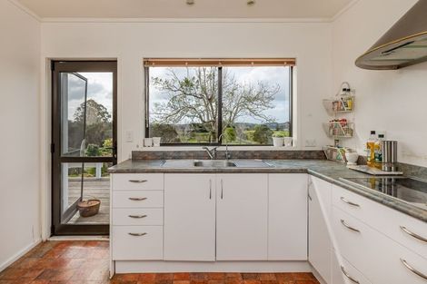 Photo of property in 70 Edmonds Road, Kerikeri, 0293