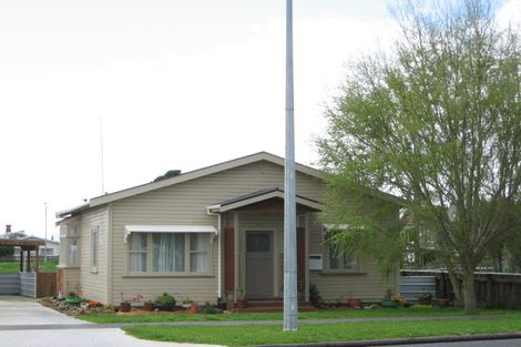 Photo of property in 90 Cracroft Street, Waitara, 4320