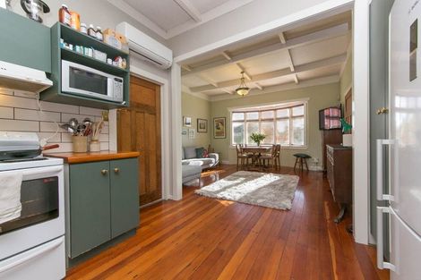 Photo of property in 7a Wattle Street, New Lynn, Auckland, 0600