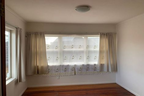 Photo of property in 1/44 College Road, Northcote, Auckland, 0627
